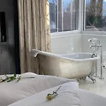 Merangardenvilla Adults Only Апарт-отель Мерано