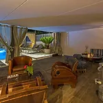 Merangardenvilla Adults Only
