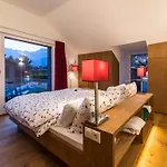 Апарт-отель Merangardenvilla Adults Only