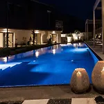 Апарт-отель Merangardenvilla Adults Only Мерано