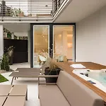 Merangardenvilla Adults Only Апарт-отель