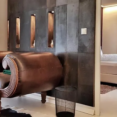 Merangardenvilla Adults Only 4*