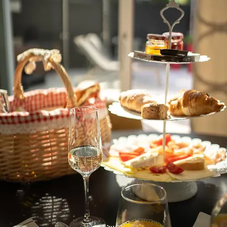 Merangardenvilla Adults Only Μεράνο