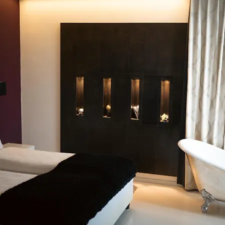 Merangardenvilla Adults Only