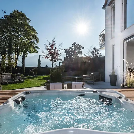 Merangardenvilla Adults Only