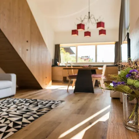 Merangardenvilla Adults Only