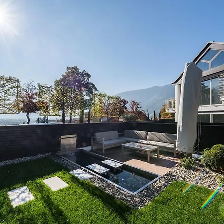 Merangardenvilla Adults Only 4*