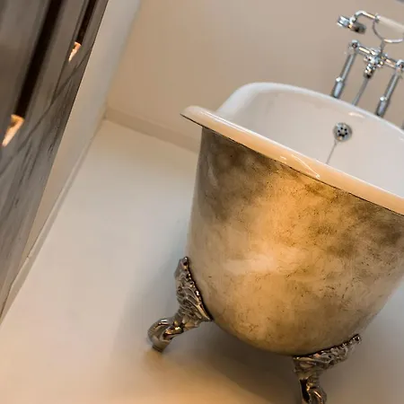 Merangardenvilla Adults Only 4*