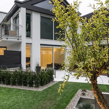 מלון דירות Merangardenvilla Adults Only מראנו