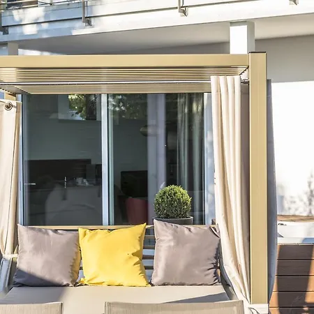 Merangardenvilla Adults Only 4*