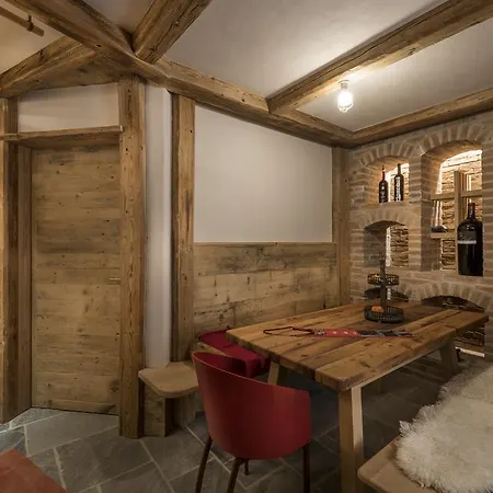 מלון דירות Merangardenvilla Adults Only 4*