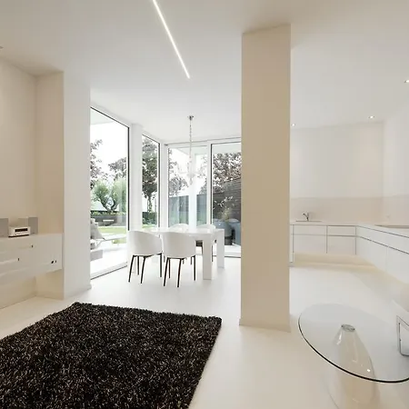 Merangardenvilla Adults Only