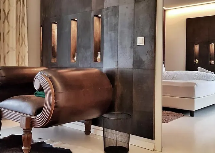 Merangardenvilla Adults Only 4*