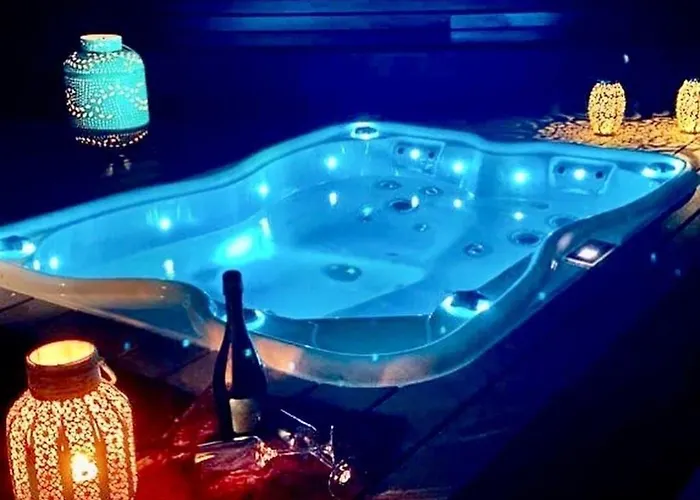 Апарт-готель Merangardenvilla Adults Only 4*