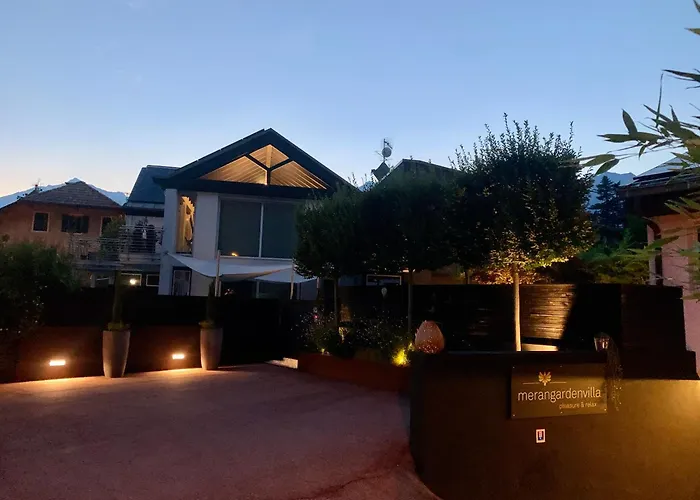 Merangardenvilla Adults Only 4*