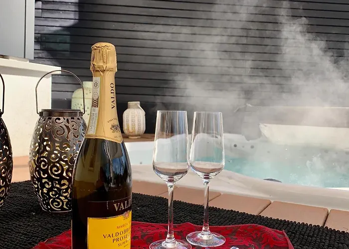 Apart-hotel Merangardenvilla Adults Only