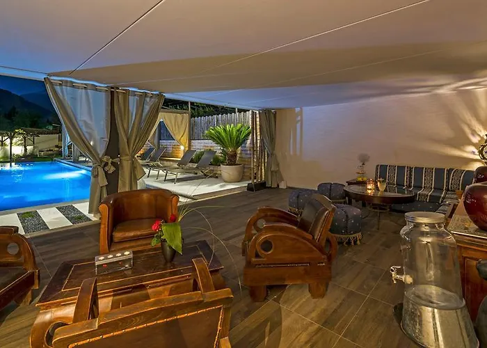 Merangardenvilla Adults Only