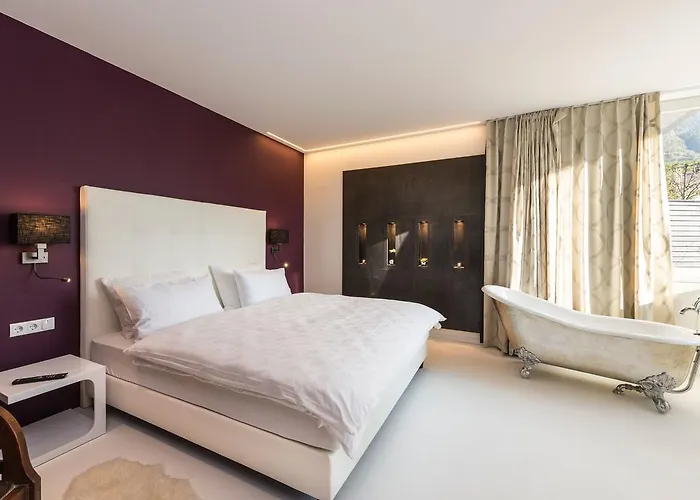 Merangardenvilla Adults Only 4*