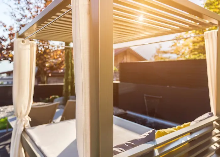 Merangardenvilla Adults Only