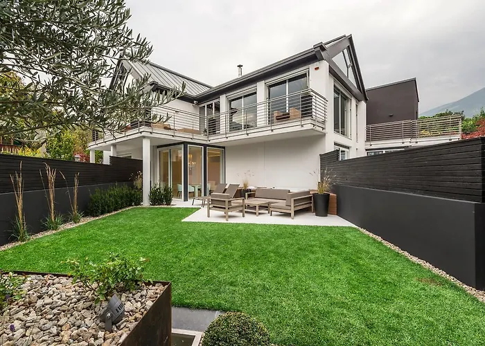 Aparthotel Merangardenvilla Adults Only 4*